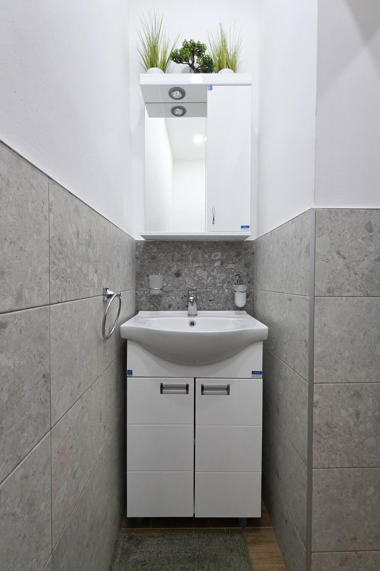 Vanimi Lux Apartmani Kikinda Екстериор снимка